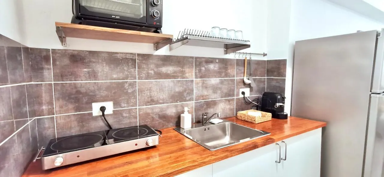 Cozy Apartment In The Center Of Haifa